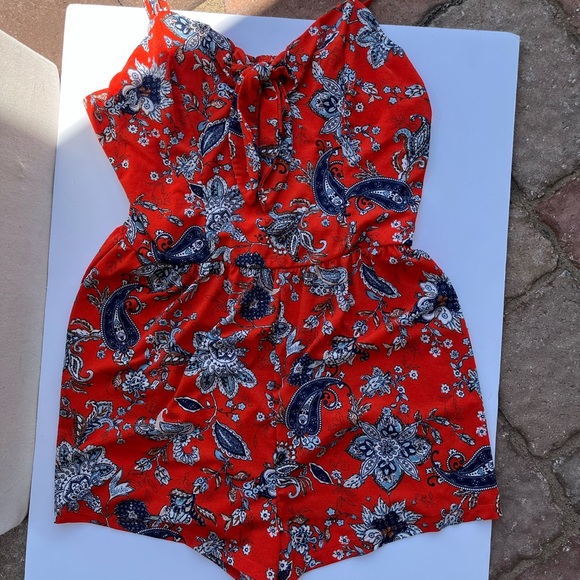 Romper - Picture 6 of 8